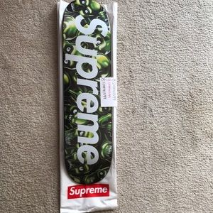 Supreme Skull Pile Deck